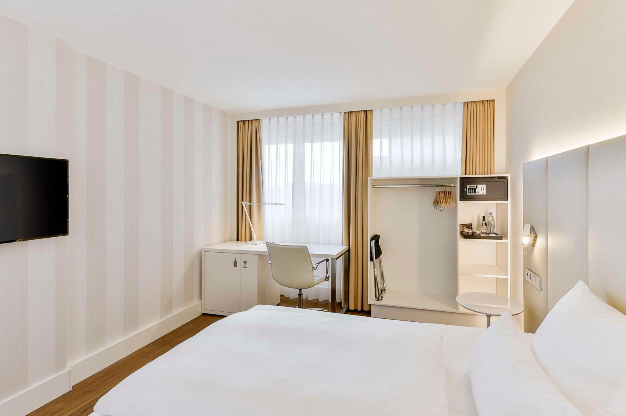 Nh Erlangen Hotel Luaran gambar