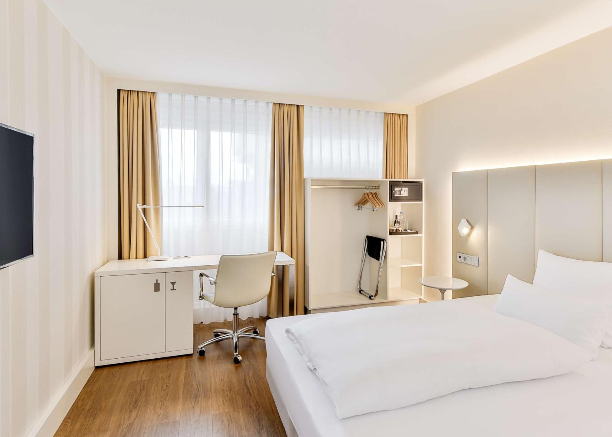 Nh Erlangen Hotel Luaran gambar